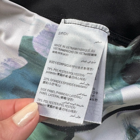 Ideology Watercolor Compression Leggings - Picture 9 of 9